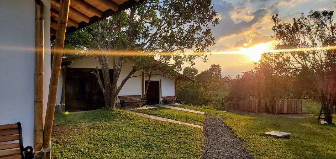 Ecohotel Alma Calarcá Esterno foto